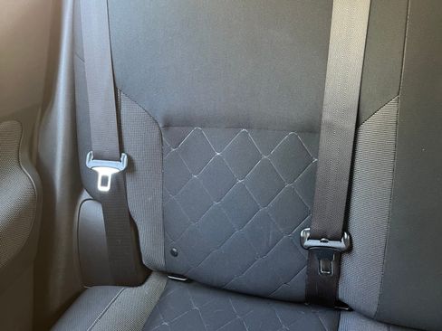 Used 2019 Nissan Kicks SV FWD image 20