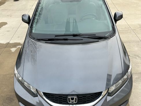 Used 2013 Honda Civic LX image 2