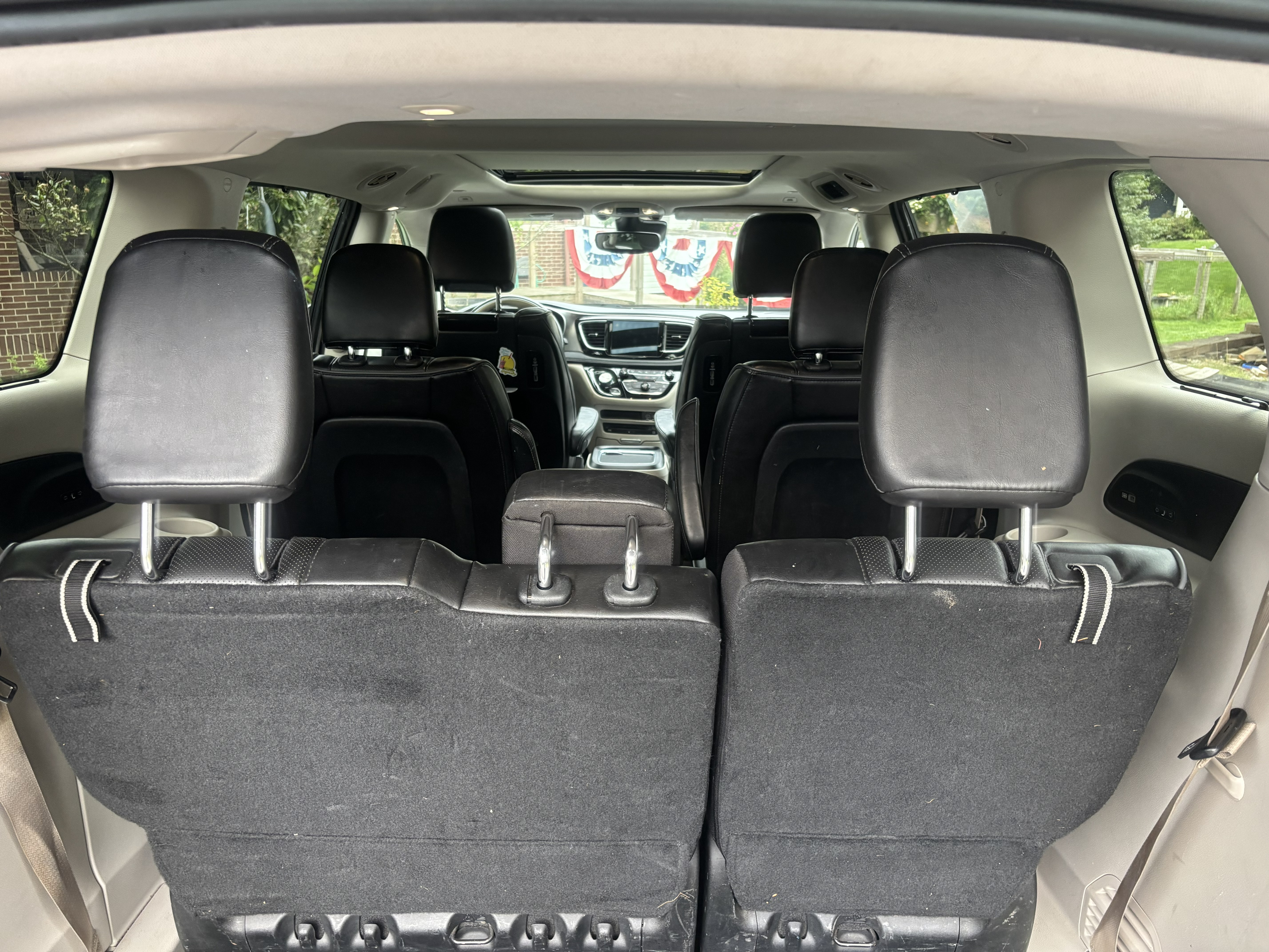 Used 2018 Chrysler Pacifica Limited w/ Advanced Safetytec Group FWD image 14