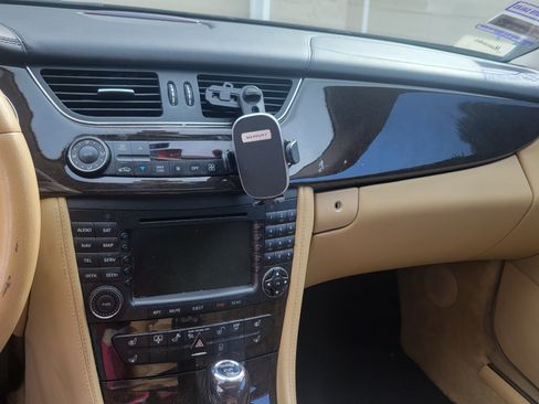 Used 2007 Mercedes-Benz CLS 550 image 5