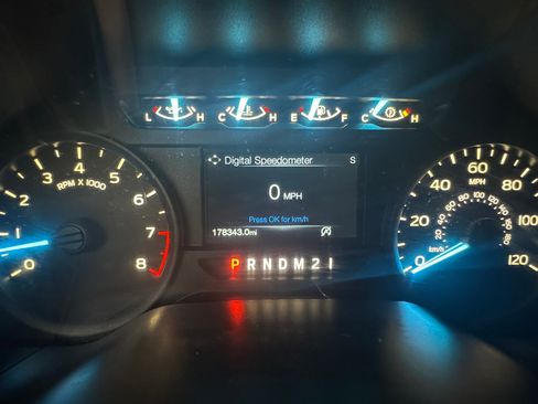 Used 2018 Ford F150 XL w/ Equipment Group 101A Mid RWD image 12