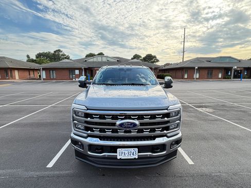 Used 2025 Ford F350 Lariat w/ Lariat Ultimate Package AWD/4WD image 4