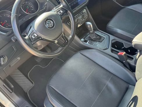 Used 2019 Volkswagen Tiguan SE image 6