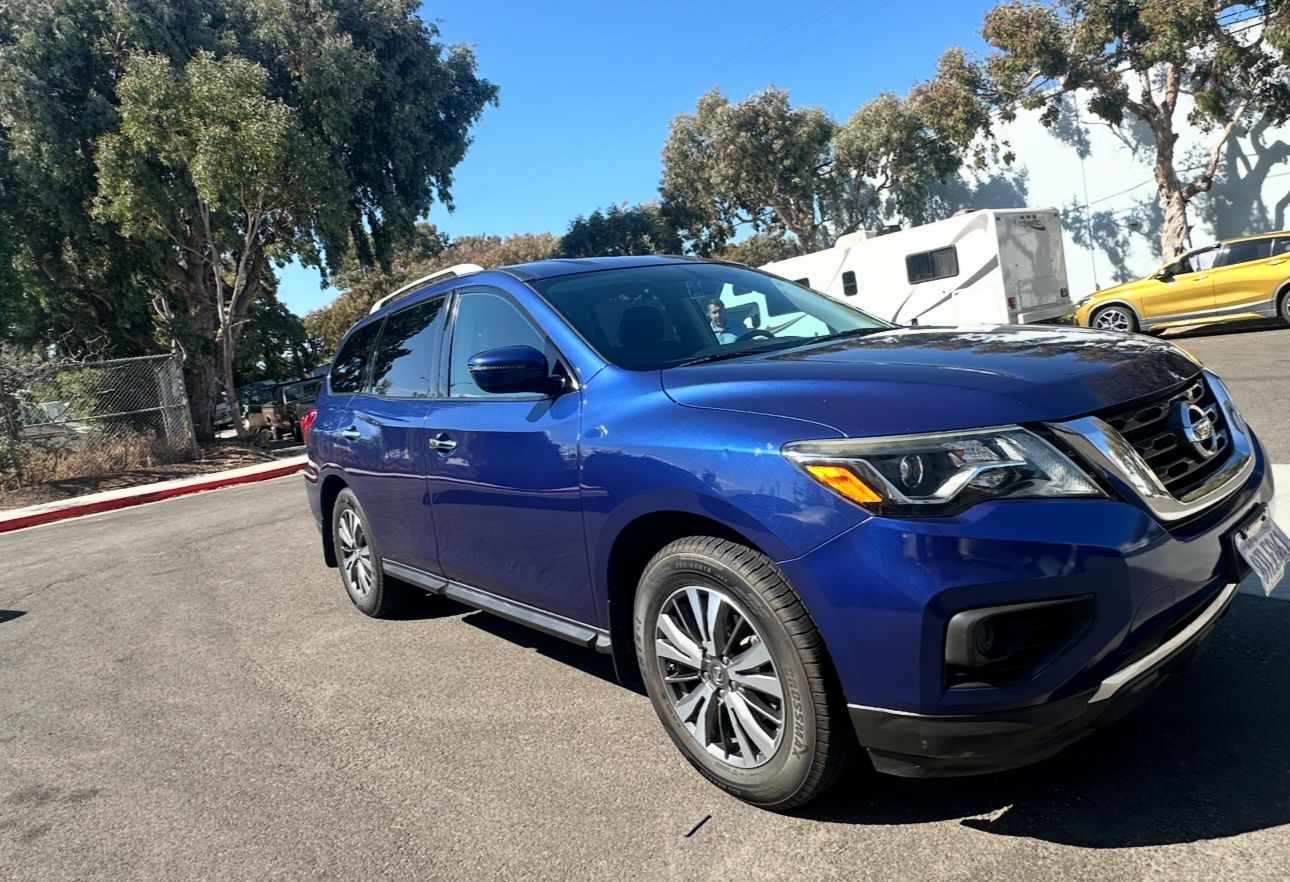 Used 2017 Nissan Pathfinder S FWD image 9