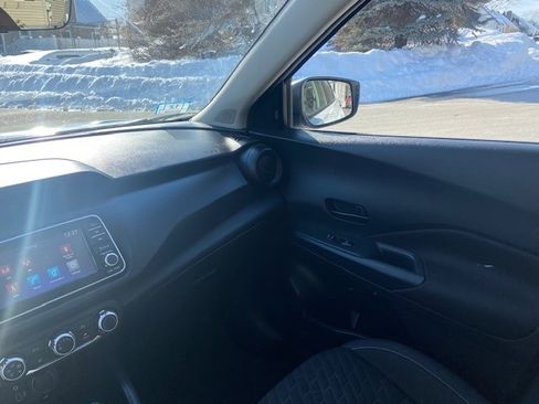 Used 2021 Nissan Kicks S w/ Interior Electronics Package image 4