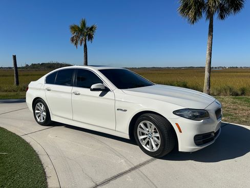 Used 2014 BMW 528i Sedan image 8