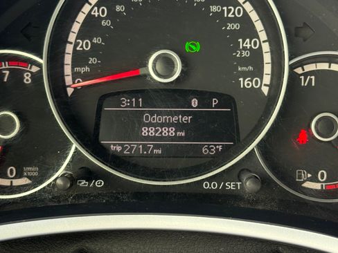 Used 2015 Volkswagen Beetle 1.8T image 7