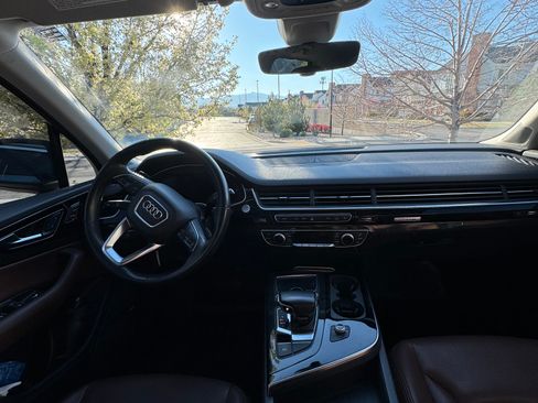 Used 2018 Audi Q7 3.0T Premium Plus w/ Premium Plus Package image 8