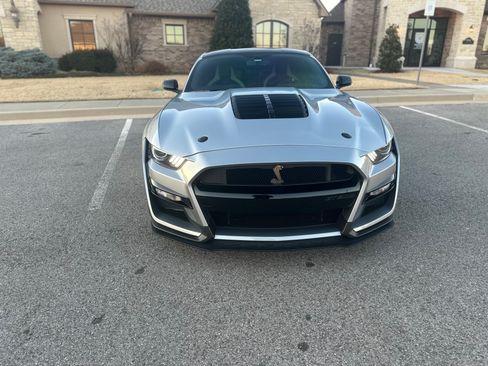 Used 2021 Ford Mustang Shelby GT500 w/ Technology Package image 12