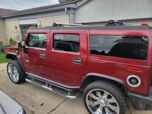 Used 2005 HUMMER H2 w/ Preferred Equipment Group image 1