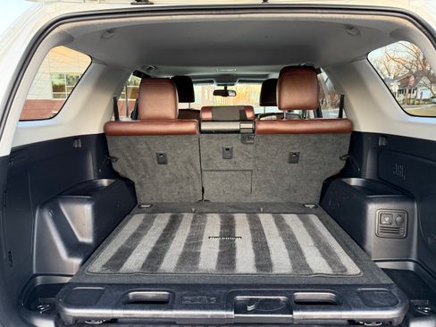 Used 2014 Toyota 4Runner Limited image 20