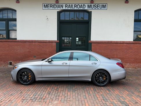 Used 2018 Mercedes-Benz S 65 AMG Sedan image 1