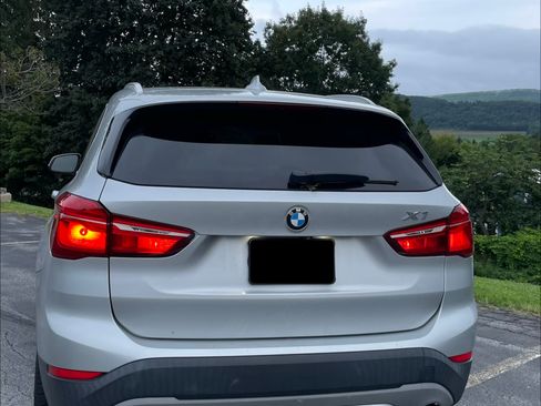 Used 2018 BMW X1 xDrive28i AWD/4WD image 5