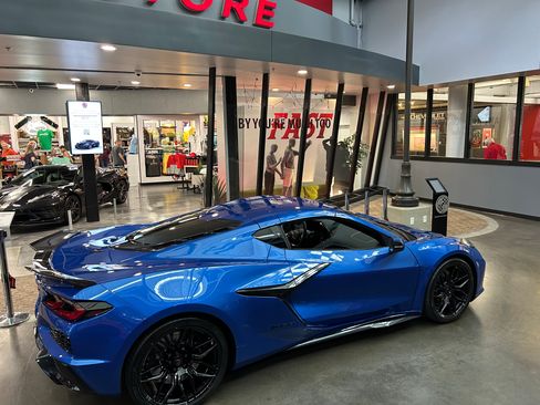 Used 2023 Chevrolet Corvette Z06 image 15