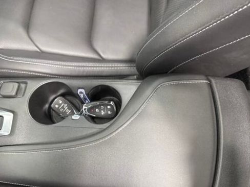 Used 2024 Chevrolet Camaro LT RWD image 15