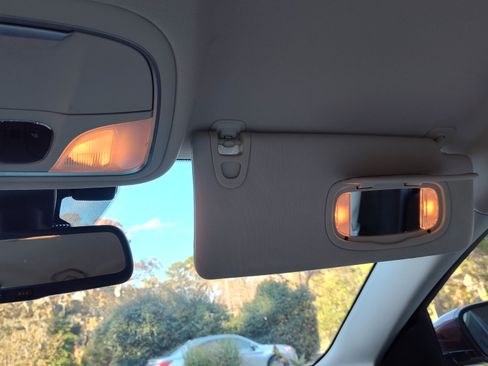 Used 2015 Chrysler 200 C w/ Navigation & Sound Group I image 27