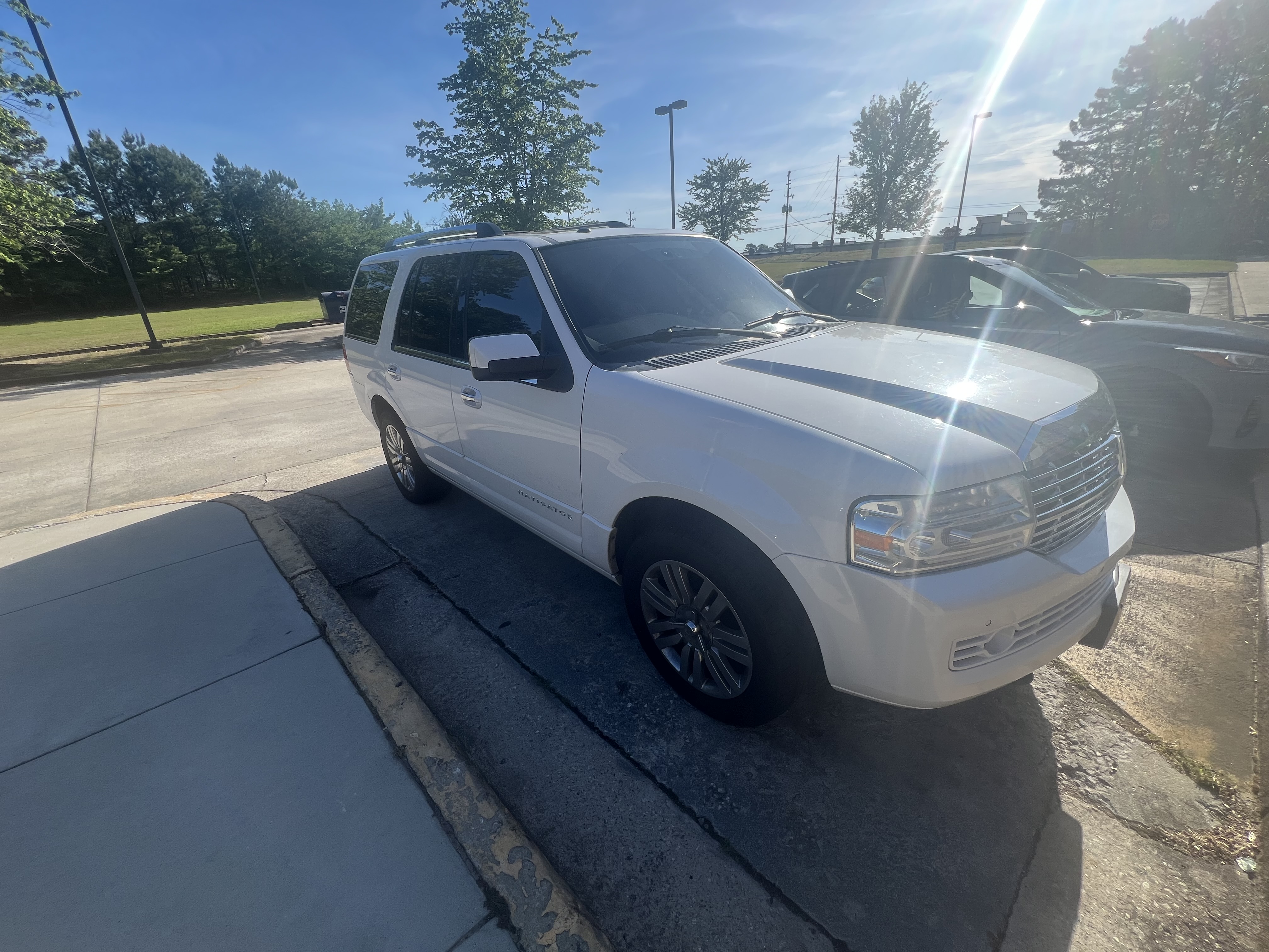 Used 2013 Lincoln Navigator 2WD w/ HD Trailer Tow Pkg image 5