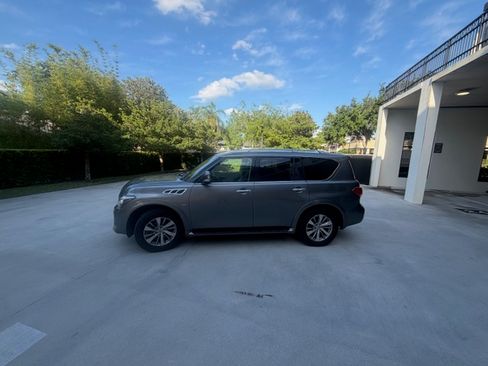 Used 2016 INFINITI QX80 2WD w/ Driver's Assistance Package image 1