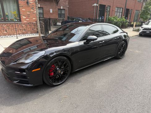 Used 2026 Porsche Panamera GTS AWD/4WD image 4