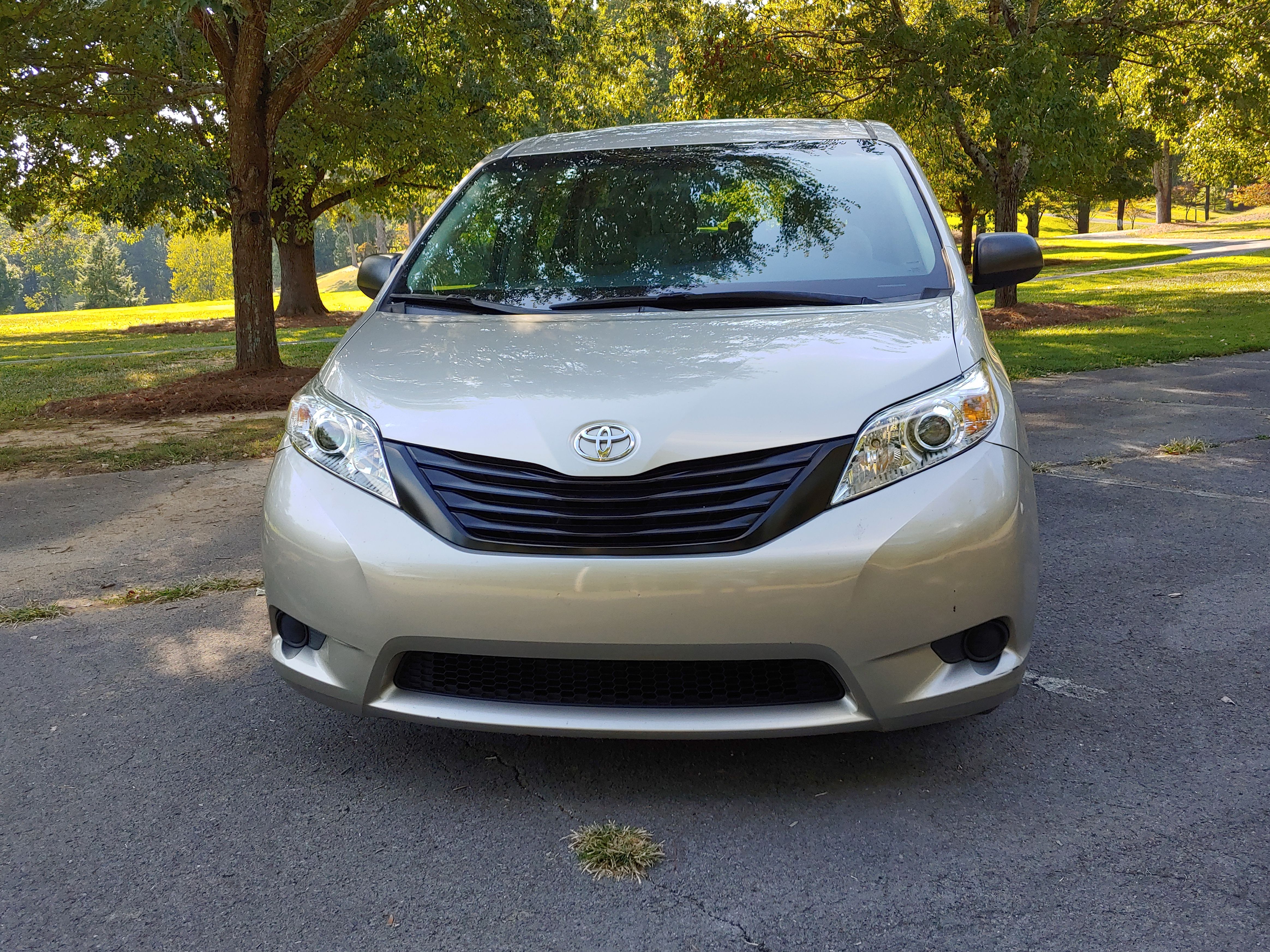 Used 2017 Toyota Sienna L FWD image 10