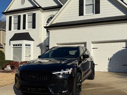 Used 2024 Volvo XC60 B5 Ultimate w/ Protection Package Premier image 6