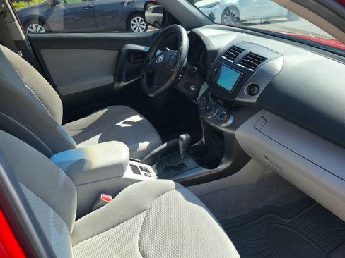 Used 2012 Toyota RAV4 FWD V6 w/ Upgrade Value Pkg image 15