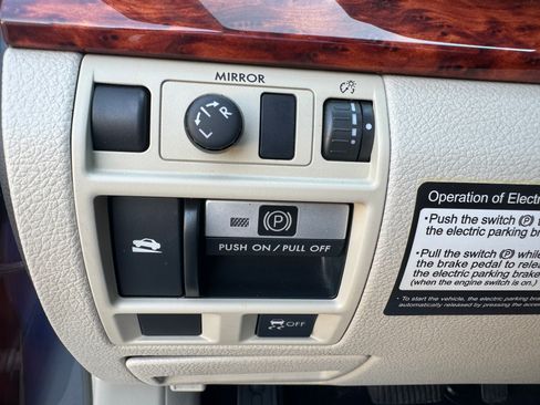 Used 2010 Subaru Outback 2.5i Limited AWD/4WD image 18