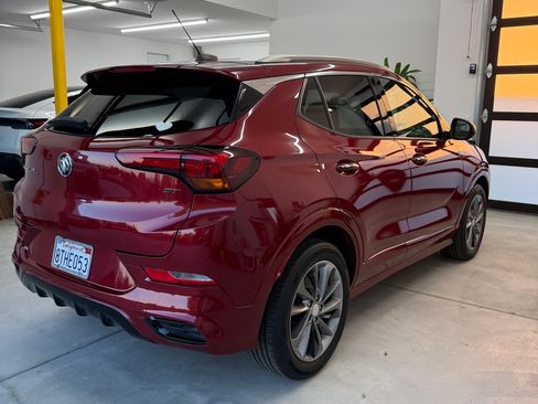 Used 2020 Buick Encore GX Essence w/ Experience Buick Package FWD image 5