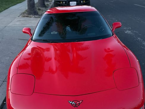 Used 2002 Chevrolet Corvette Z06 RWD image 1