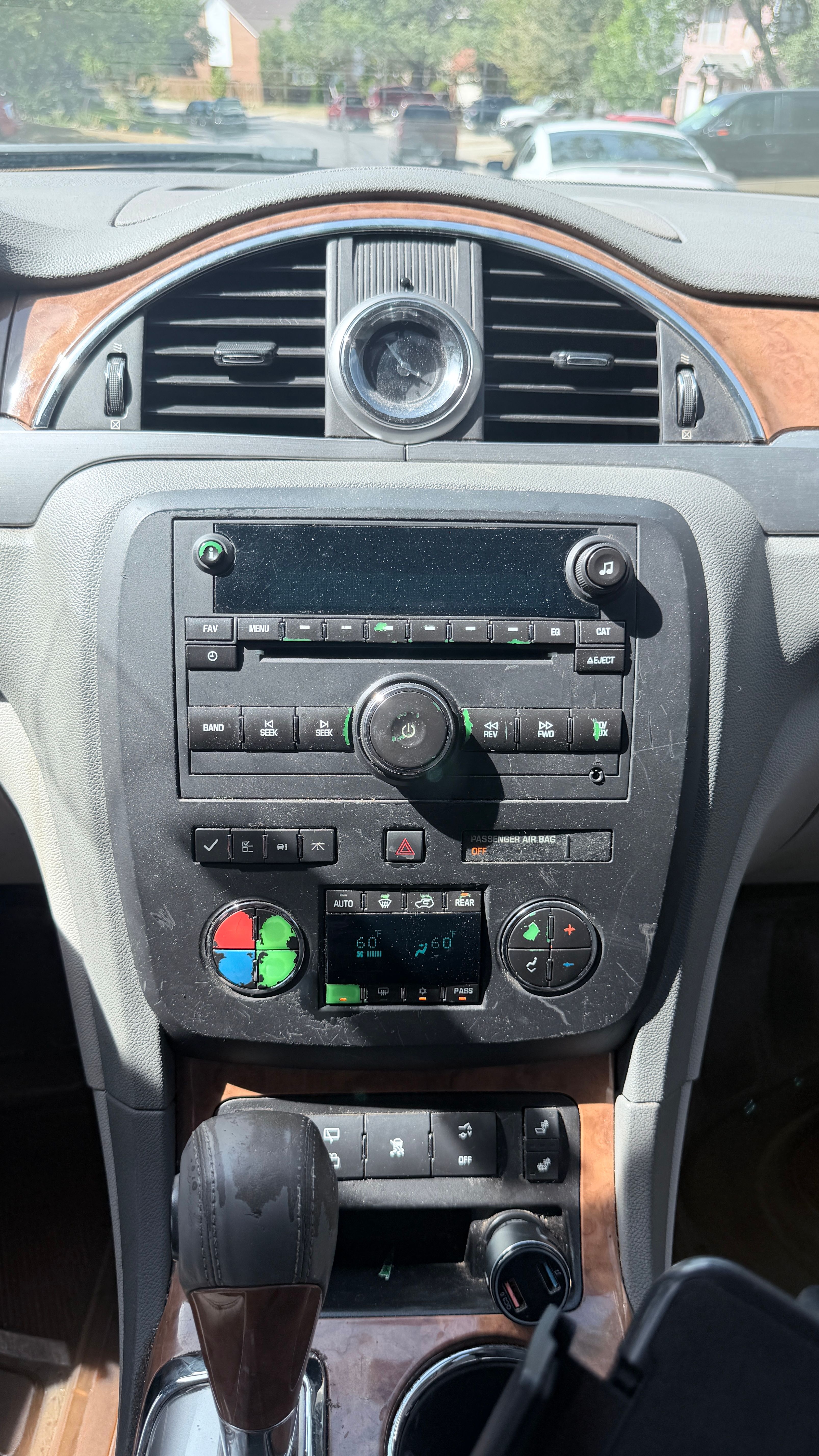 Used 2011 Buick Enclave CXL FWD image 12