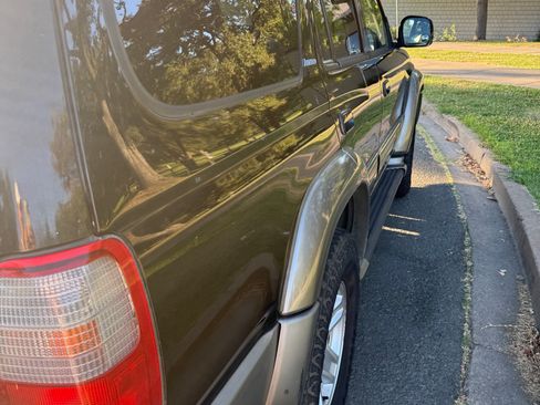 Used 2000 Toyota 4Runner Limited AWD/4WD image 12