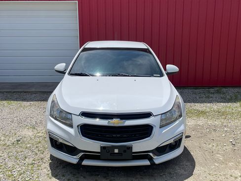 Used 2015 Chevrolet Cruze LT w/ RS Package image 2