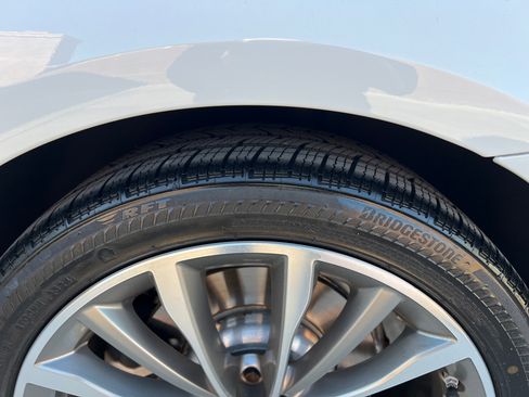 Used 2022 BMW 530i xDrive w/ Convenience Package image 12