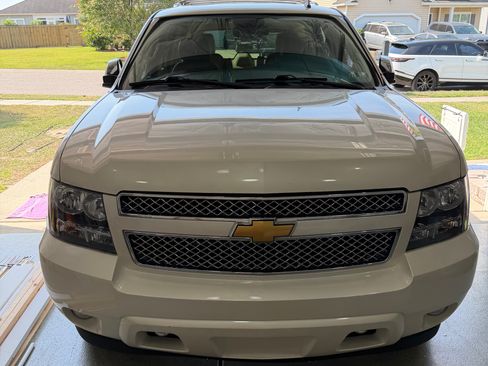 Used 2012 Chevrolet Tahoe LTZ AWD/4WD image 4