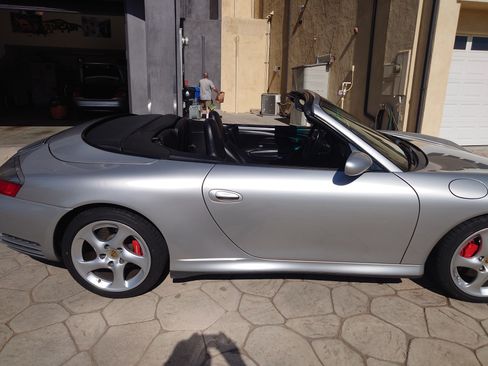 Used 2004 Porsche 911 Carrera 4S image 16