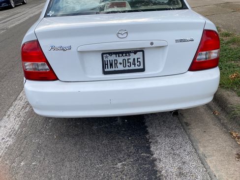 Used 2002 MAZDA Protege FWD image 5