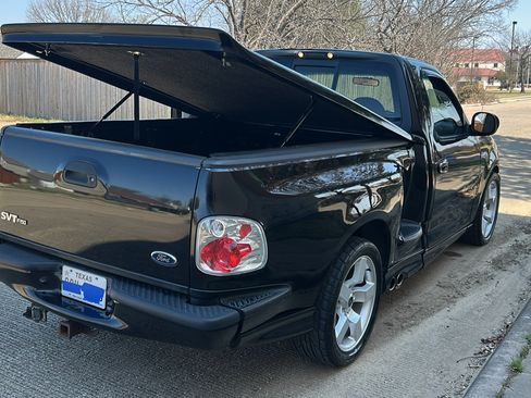 Used 2001 Ford F150 Lightning image 9