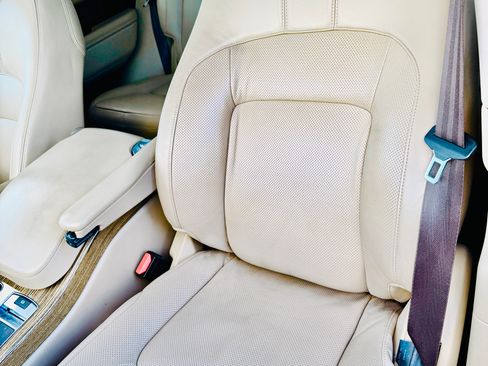 Used 2018 Land Rover Range Rover HSE image 11