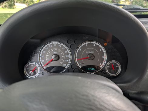 Used 2006 Jeep Liberty Limited AWD/4WD image 6