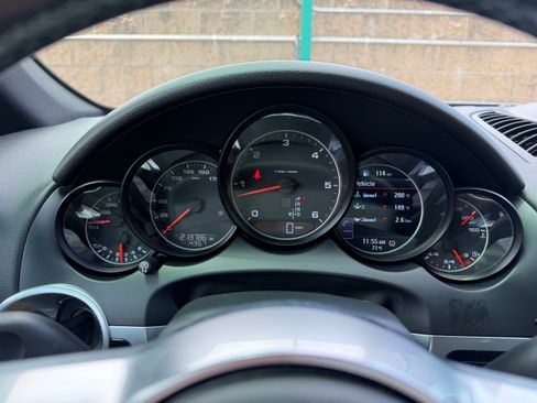 Used 2015 Porsche Cayenne Diesel AWD/4WD image 9