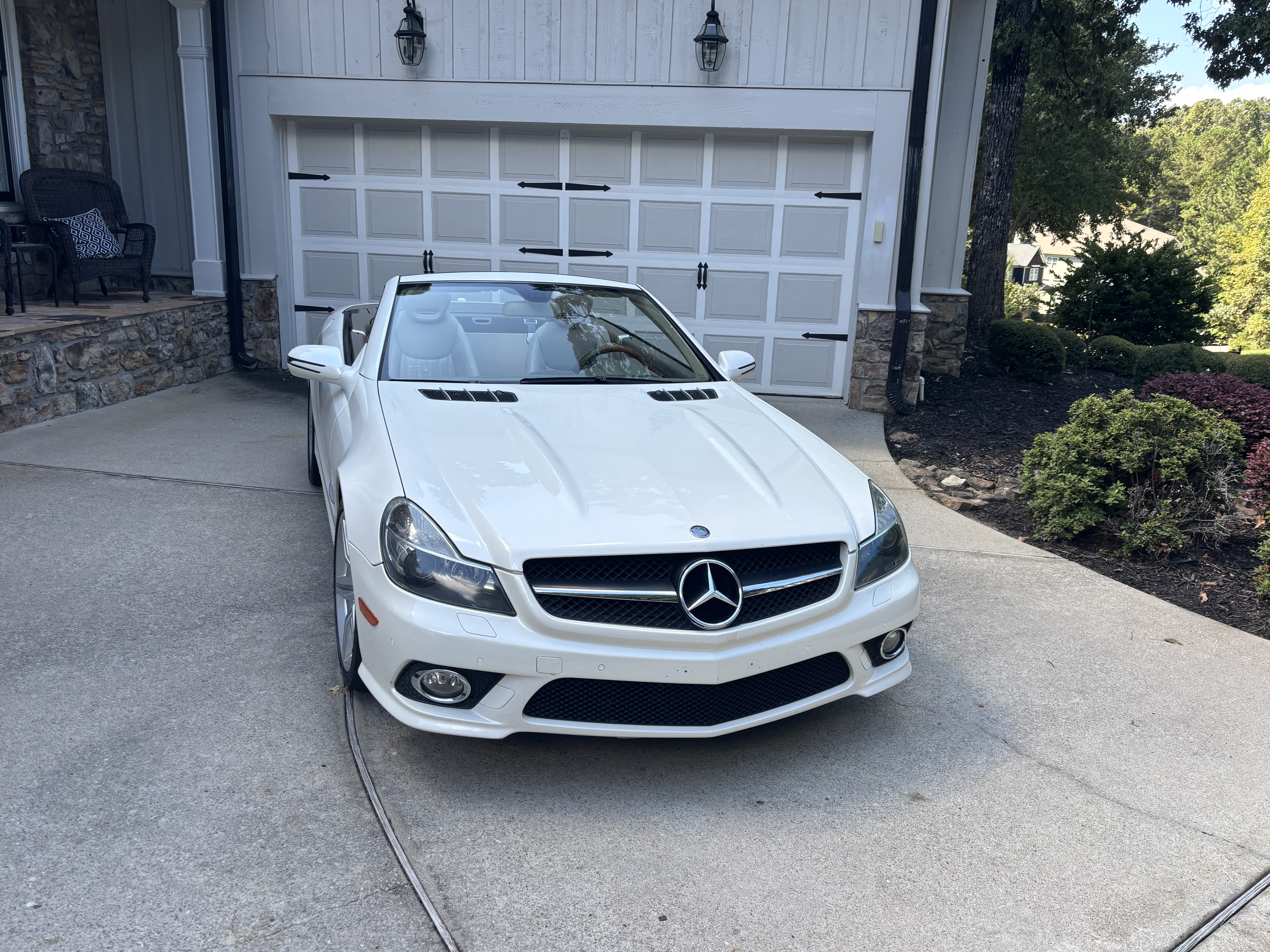 Used 2009 Mercedes-Benz SL 550 image 2