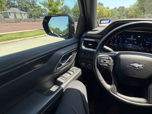 Used 2023 Chevrolet Suburban RST w/ Luxury Package RWD image 9