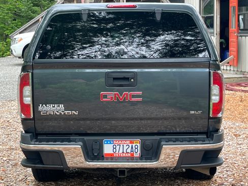 Used 2016 GMC Canyon SLT w/ Driver Alert Package AWD/4WD image 8