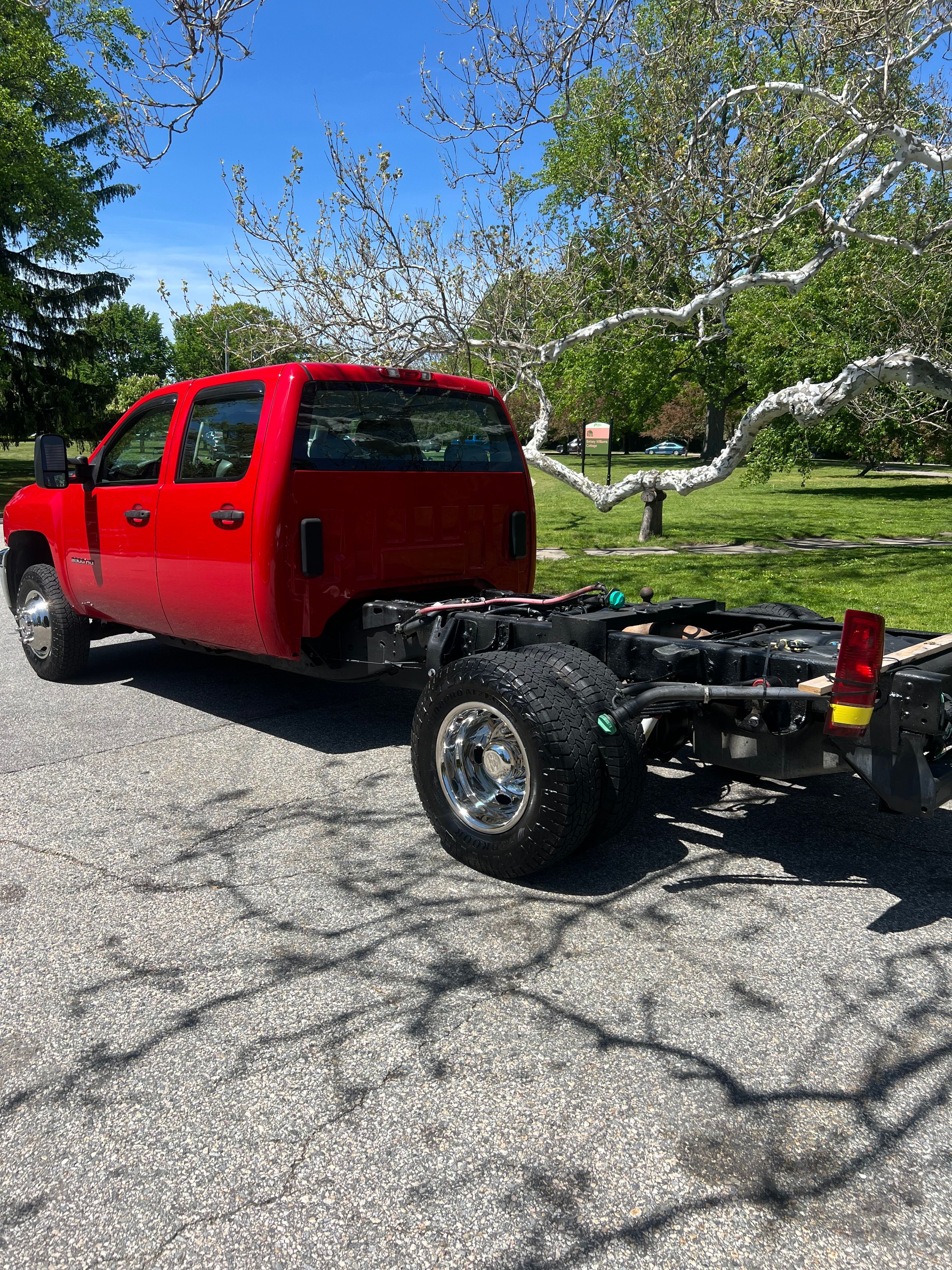 Used 2011 Chevrolet Silverado 3500 W/T RWD image 4