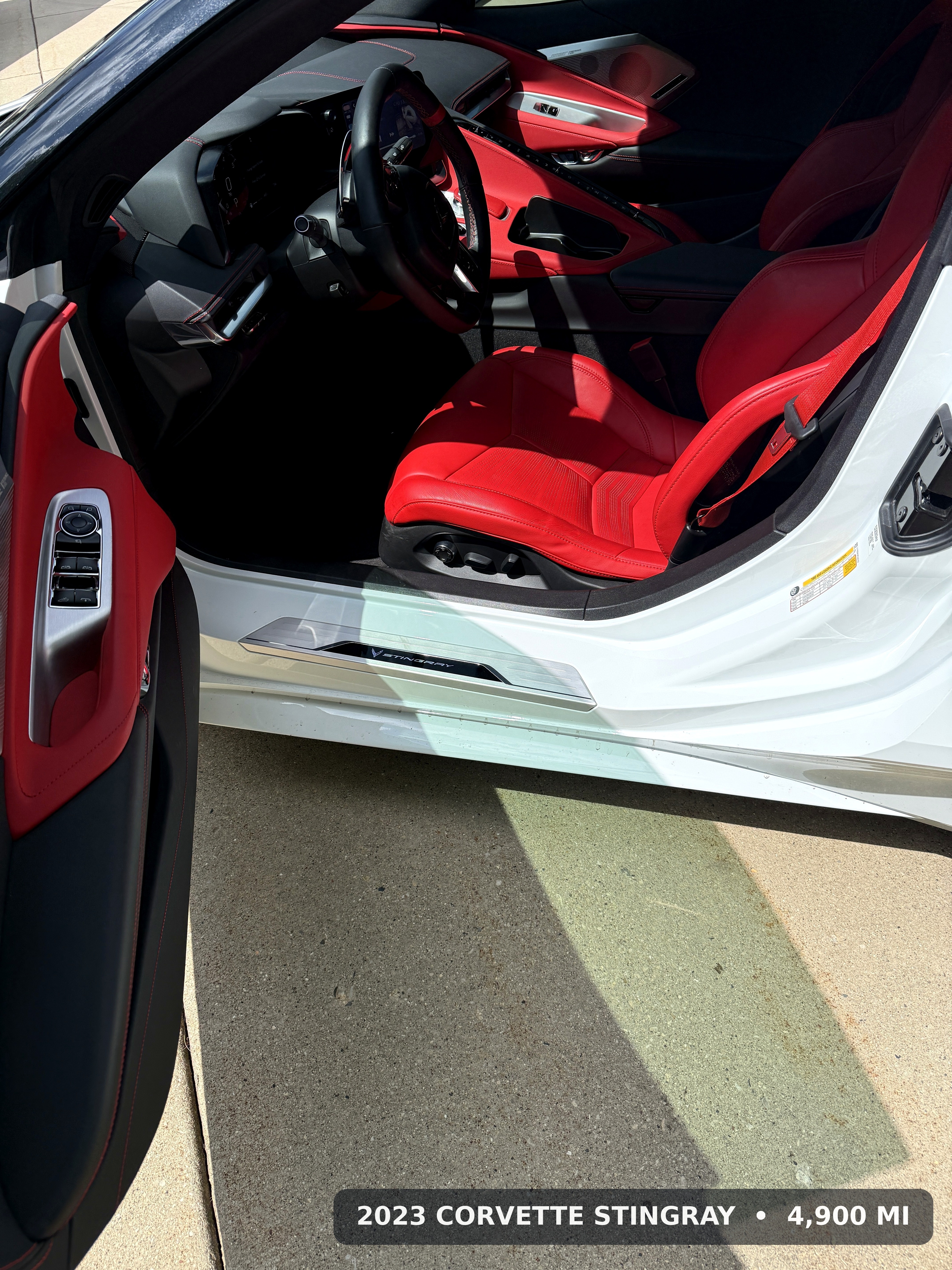Used 2023 Chevrolet Corvette Stingray Preferred Conv w/ Z51 Performance Package RWD image 4