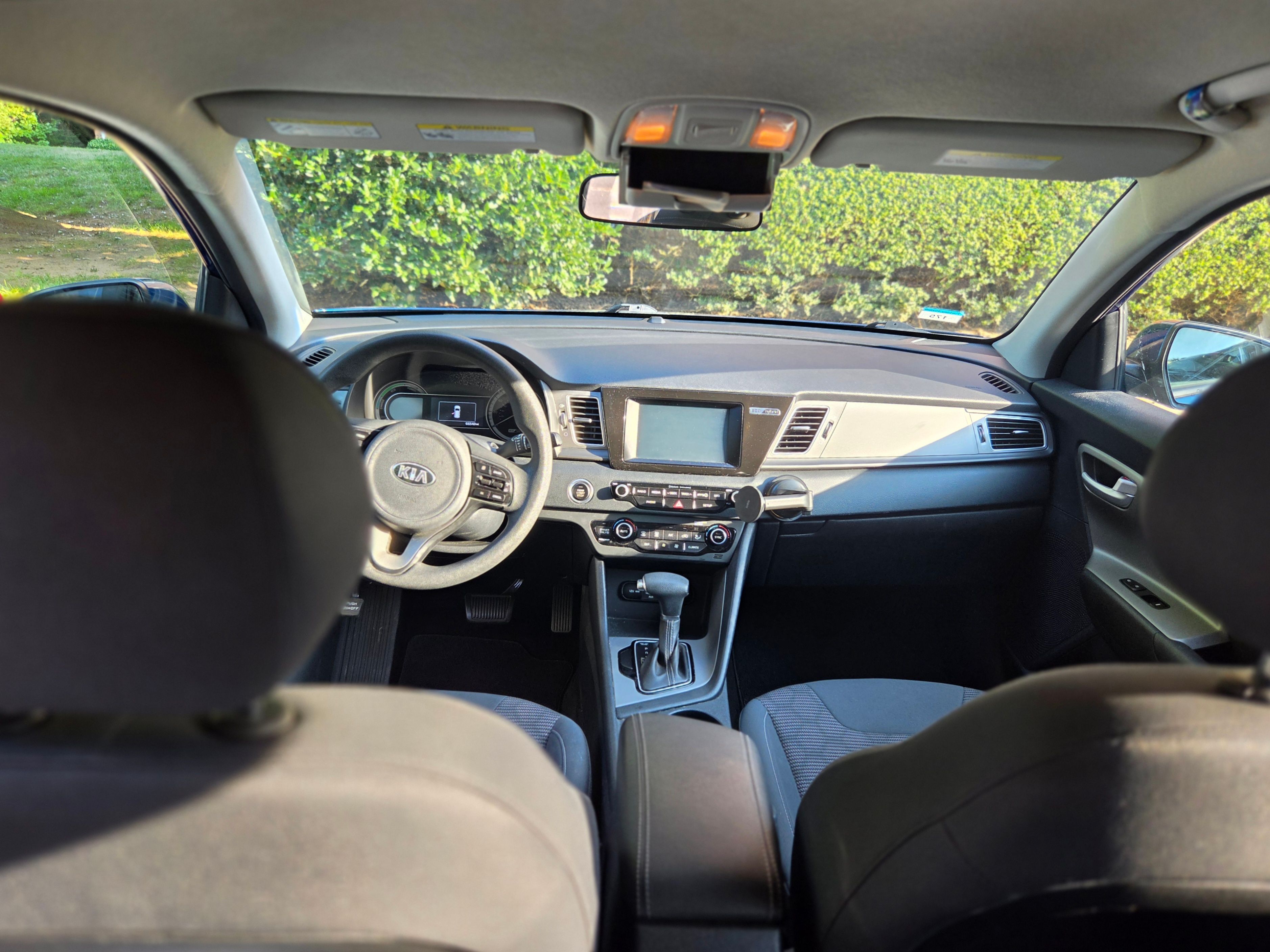 Used 2019 Kia Niro LX FWD image 6