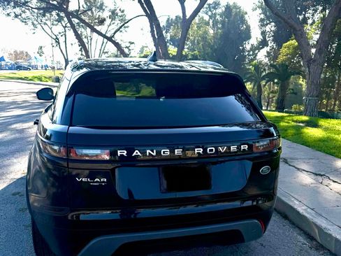 Used 2019 Land Rover Range Rover Velar S image 5