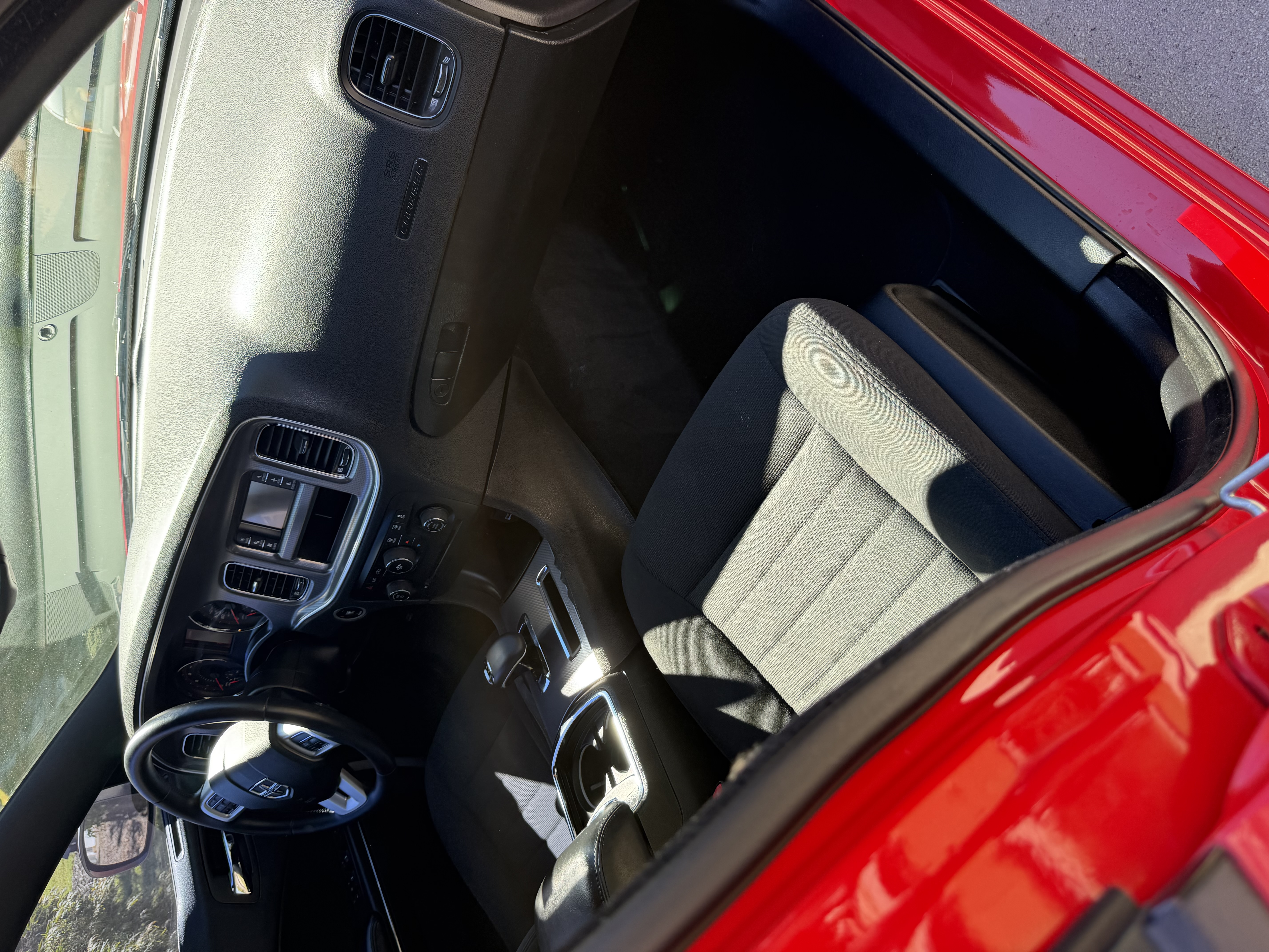 Used 2014 Dodge Charger SE RWD image 19