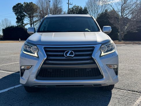 Used 2015 Lexus GX 460 w/ Premium Package image 6