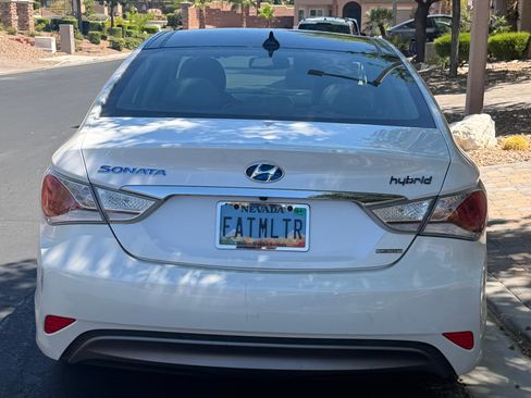 Used 2015 Hyundai Sonata Limited w/ Option Group 02 FWD image 4